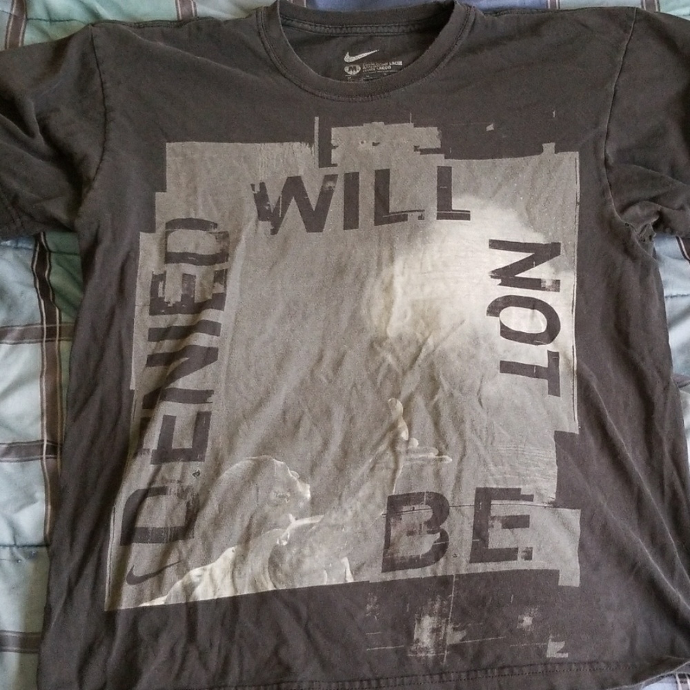 Mens Nike Lebron James shirt